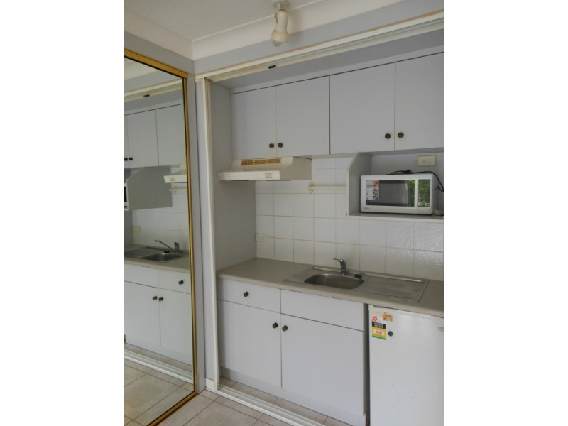 3/6 Springfield Crescent, Manoora QLD 4870