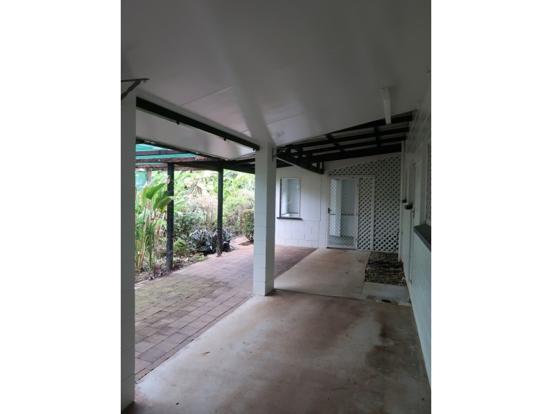 19 Jasmine Street, Redlynch QLD 4870