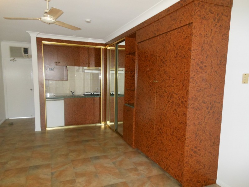 11/6 Springfield Crescent, Manoora QLD 4870