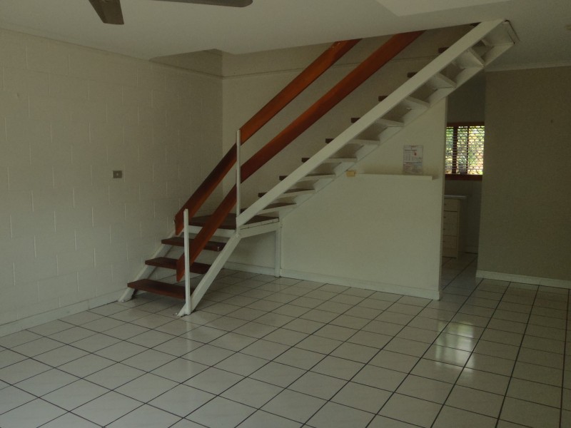 5/7 McPherson Close, Edge Hill QLD 4870