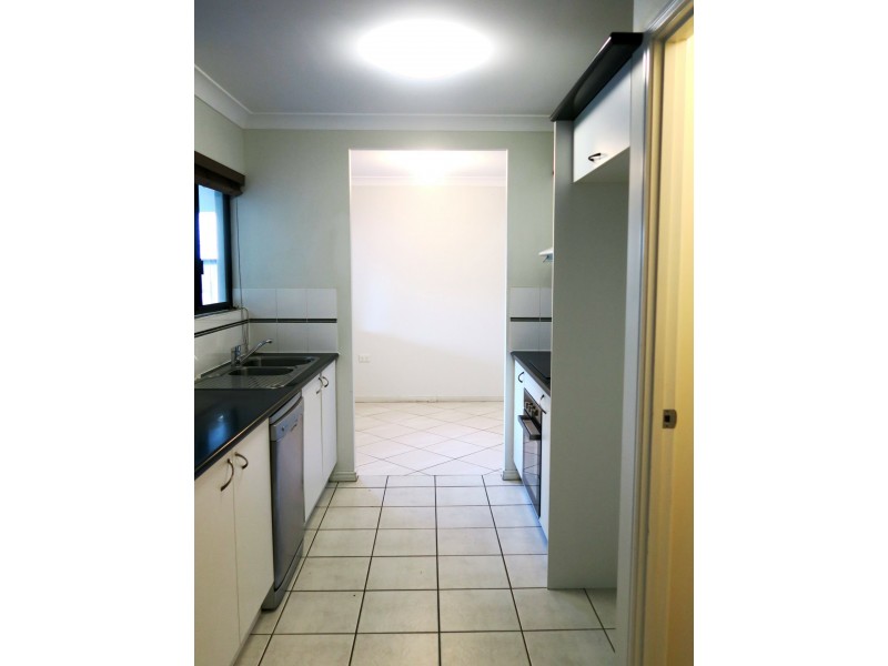 8 Coolamon Tce, Mount Sheridan QLD 4868