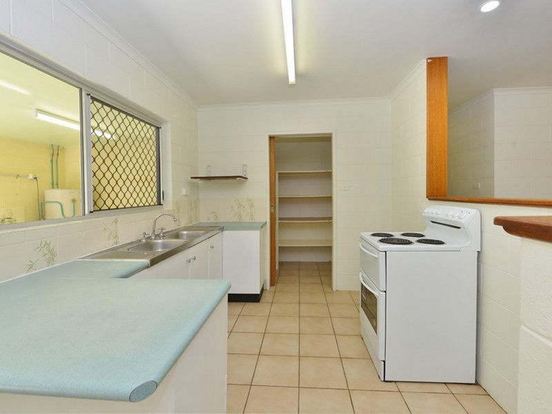 13 Warnambool Street, Trinity Park QLD 4879