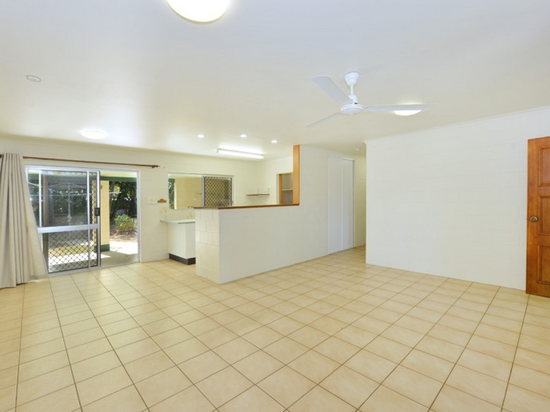 13 Warnambool Street, Trinity Park QLD 4879