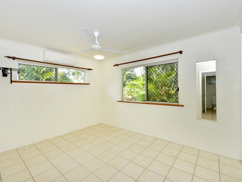 13 Warnambool Street, Trinity Park QLD 4879