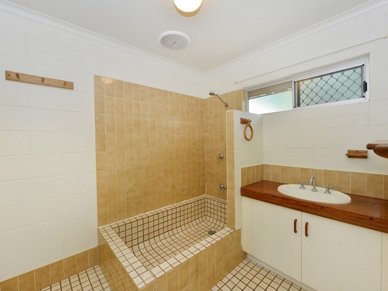 13 Warnambool Street, Trinity Park QLD 4879