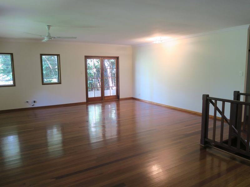 10 Barklya Close, Kamerunga QLD 4870