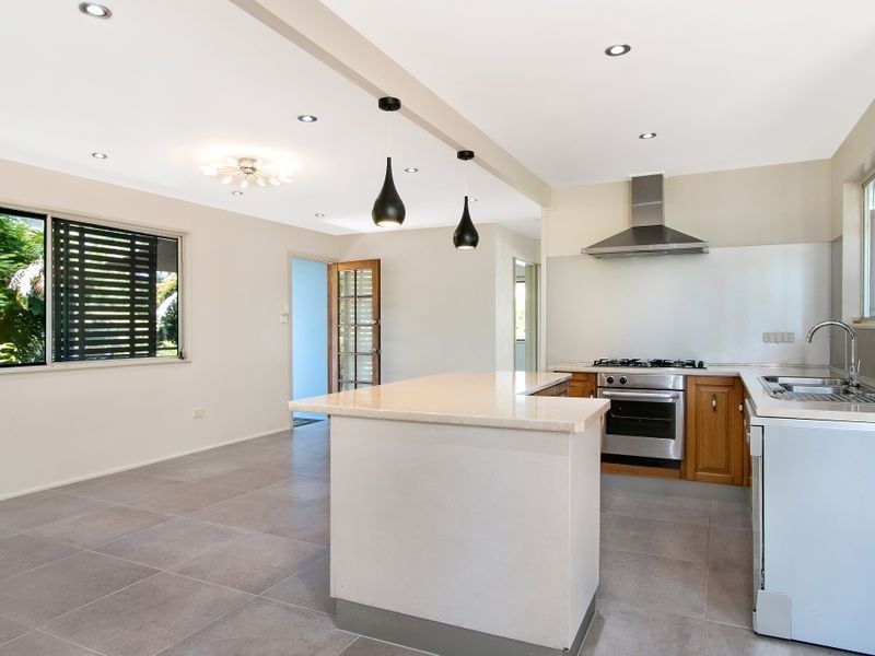 23 Christensen Street, Machans Beach QLD 4878