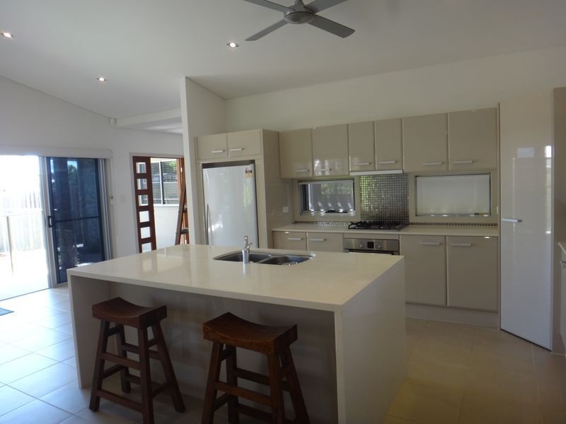 2/60 Harbour Drive, Trinity Park QLD 4879