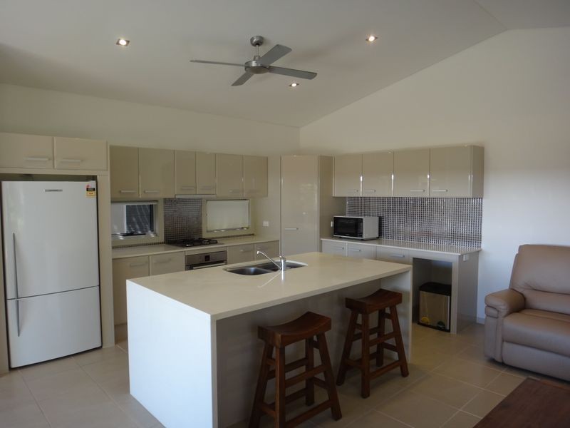 2/60 Harbour Drive, Trinity Park QLD 4879