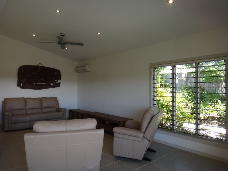 2/60 Harbour Drive, Trinity Park QLD 4879