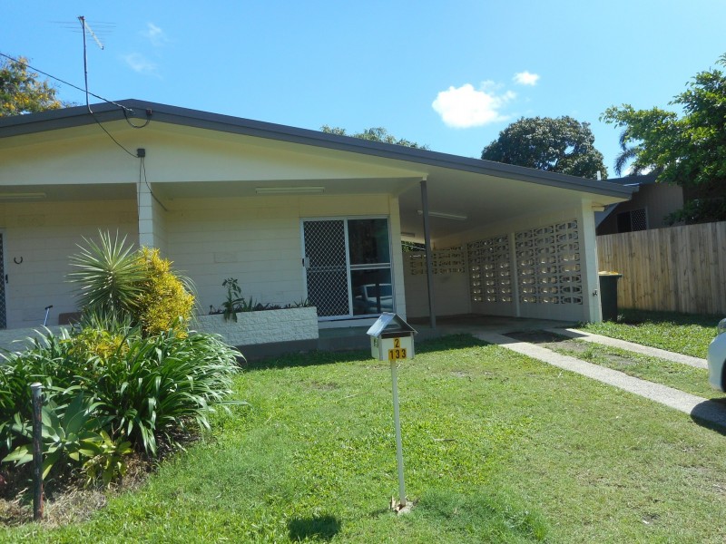 2/133 Russell Street, Edge Hill QLD 4870