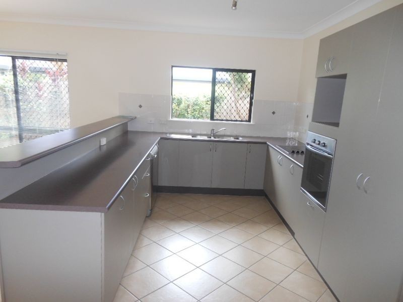 8 Alva Close, Kewarra Beach QLD 4879