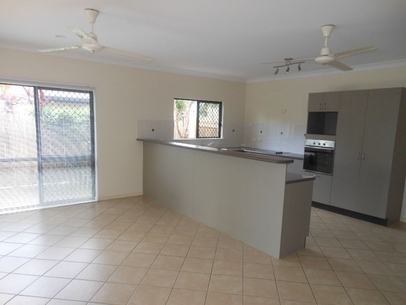 8 Alva Close, Kewarra Beach QLD 4879