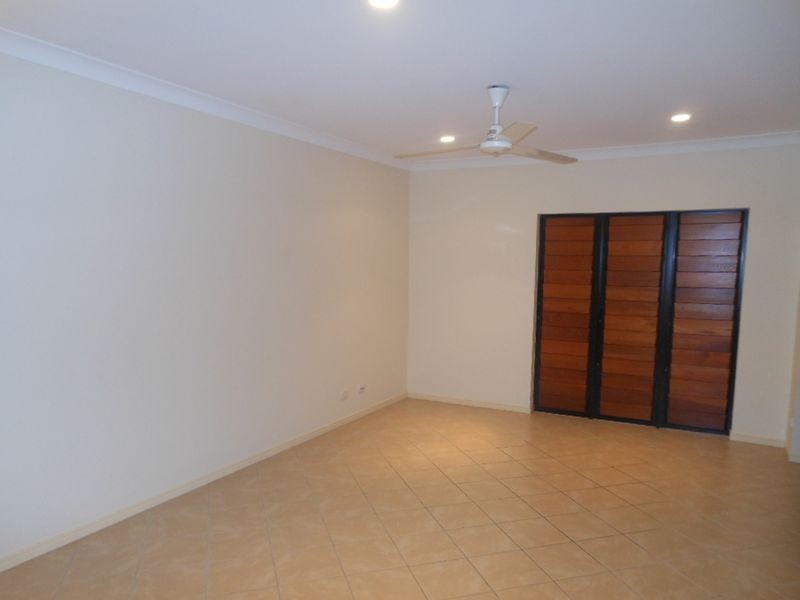 8 Alva Close, Kewarra Beach QLD 4879