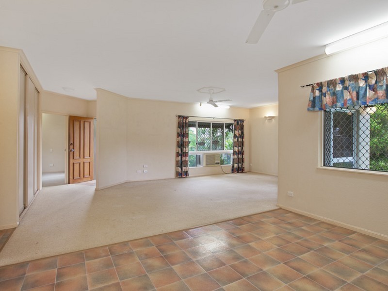 21 Hay Street, Mount Sheridan QLD 4868