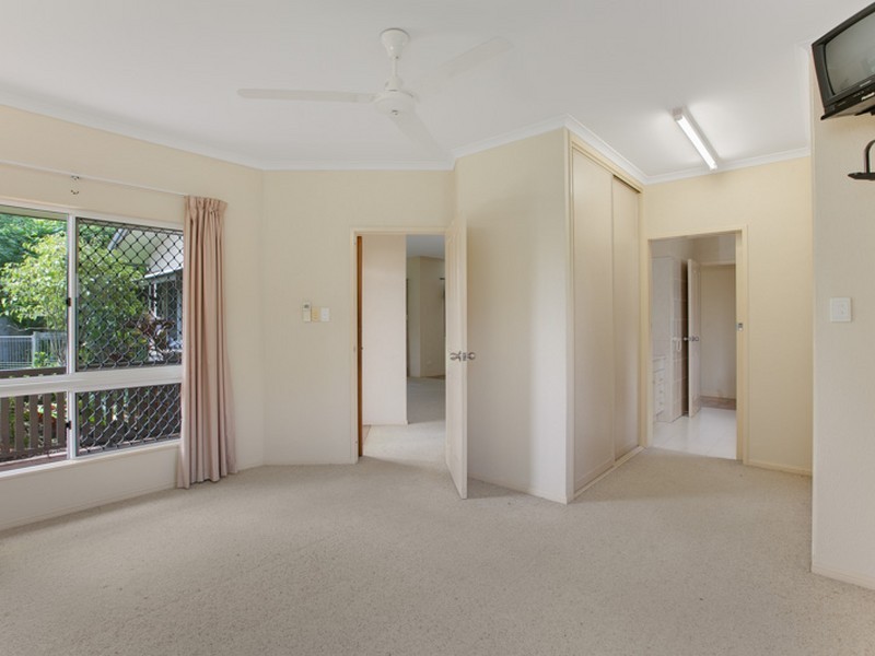 21 Hay Street, Mount Sheridan QLD 4868