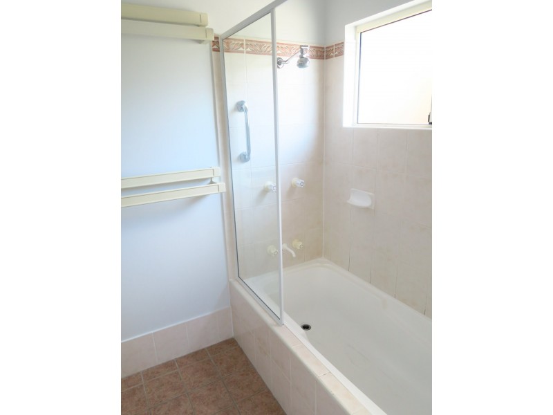 2/9 Glenlea Street, Edge Hill QLD 4870