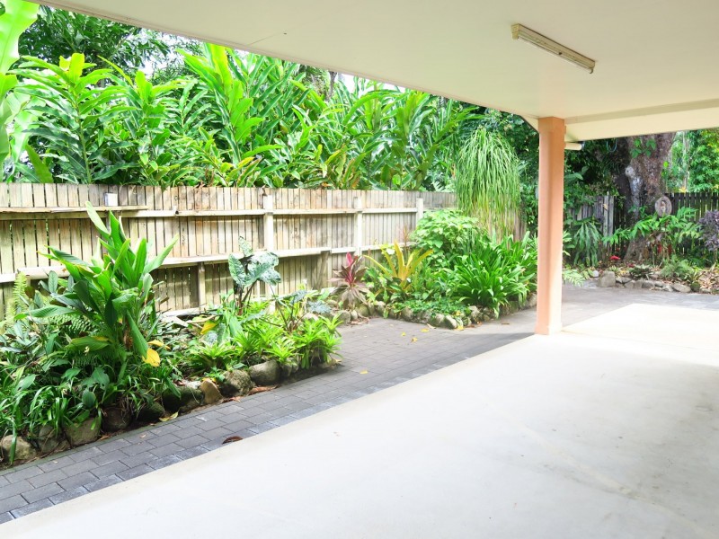 2/9 Glenlea Street, Edge Hill QLD 4870