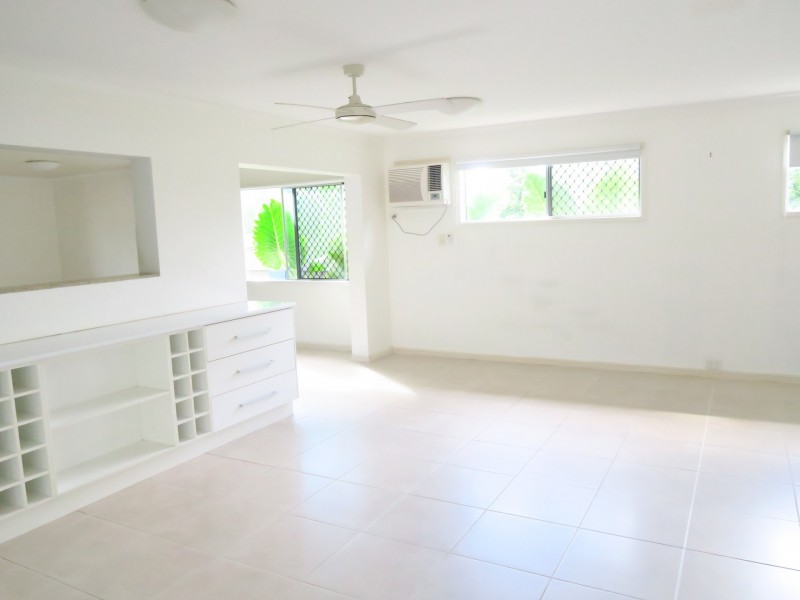 1 Torrance Avenue, Edge Hill QLD 4870