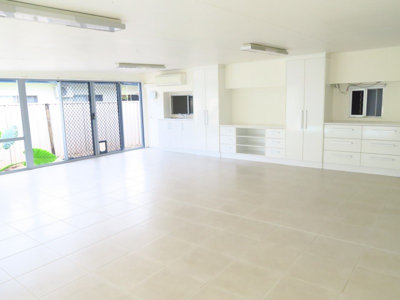 1 Torrance Avenue, Edge Hill QLD 4870