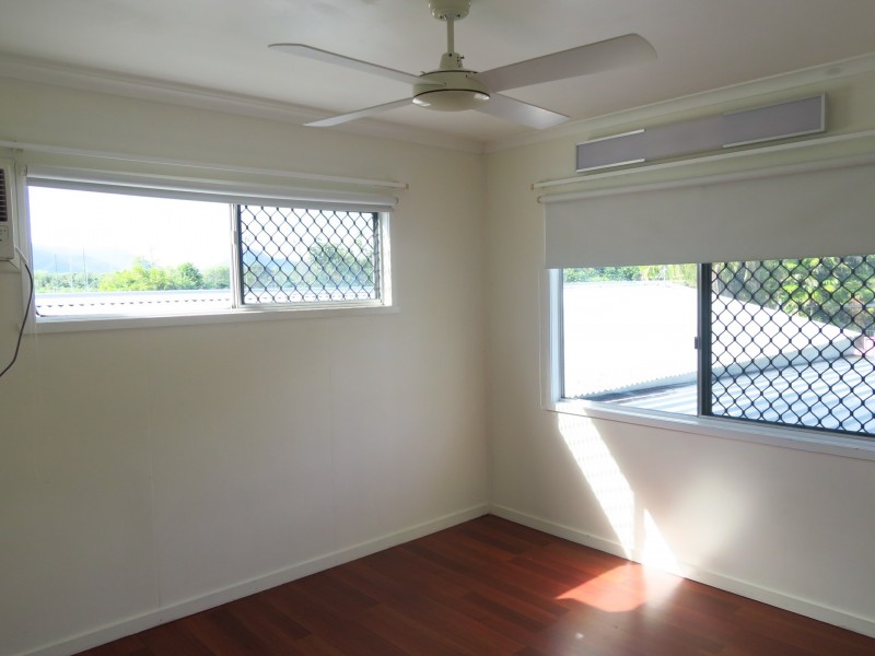 1 Torrance Avenue, Edge Hill QLD 4870