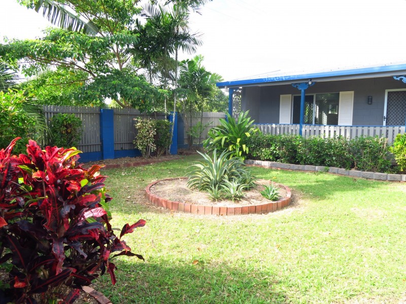 1 Torrance Avenue, Edge Hill QLD 4870