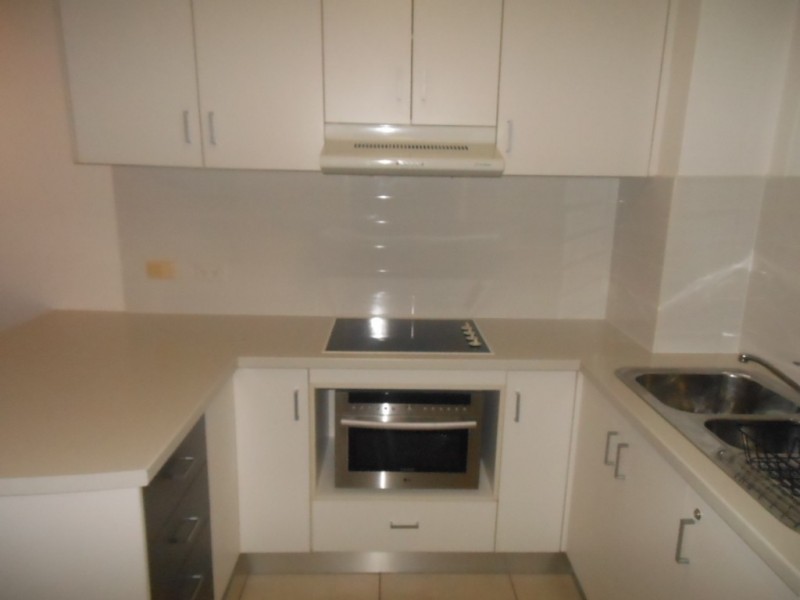 302 Coral Coast Drive, Palm Cove QLD 4879