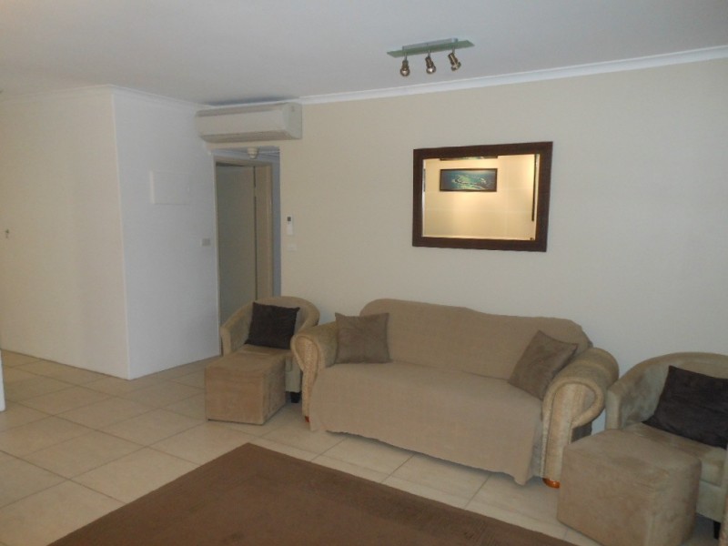 302 Coral Coast Drive, Palm Cove QLD 4879
