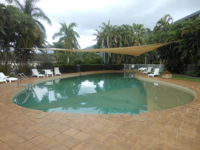302 Coral Coast Drive, Palm Cove QLD 4879