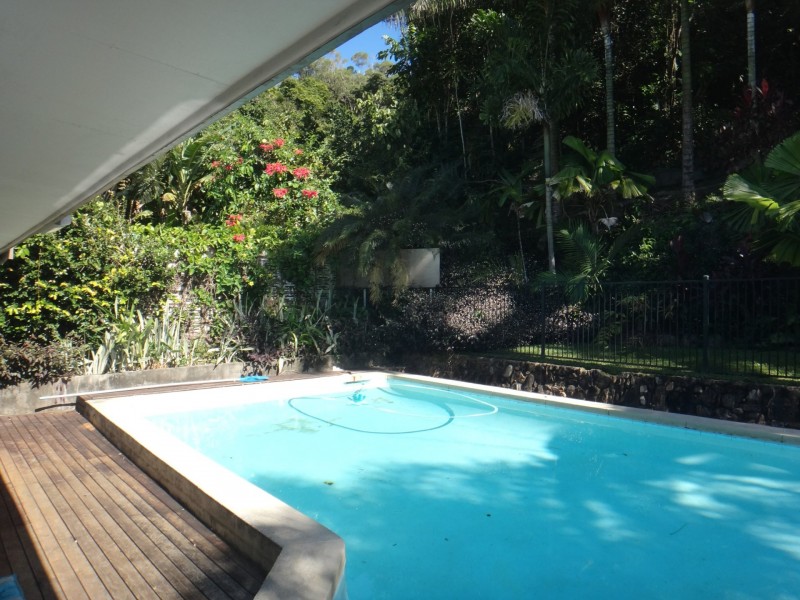 100 Hillview, Whitfield QLD 4870