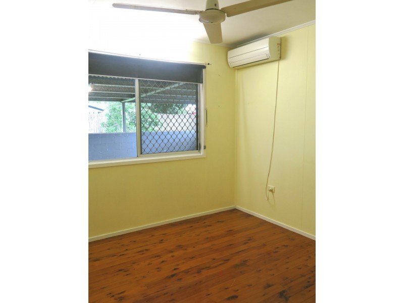 3 Brandt Close, Manoora QLD 4870