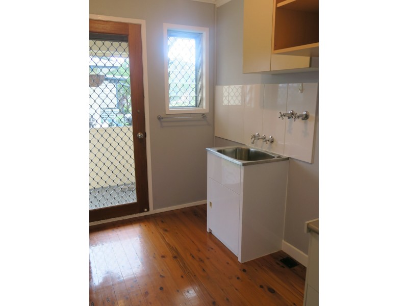 3 Brandt Close, Manoora QLD 4870