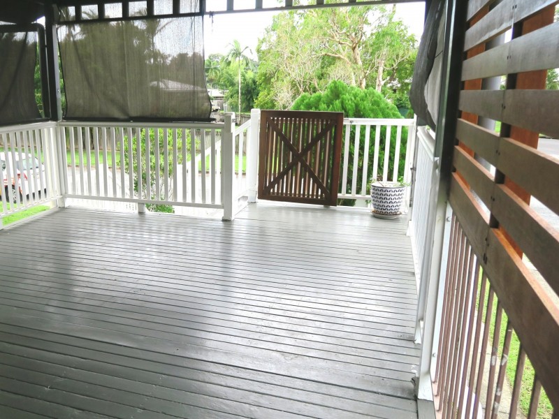 3 Brandt Close, Manoora QLD 4870