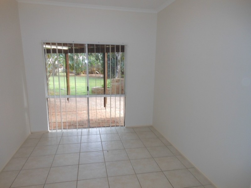 10 Finch Street, Bayview Heights QLD 4868