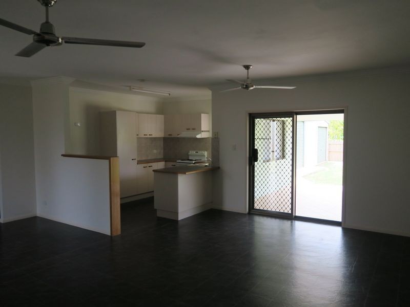 43 Meander Close, Brinsmead QLD 4870