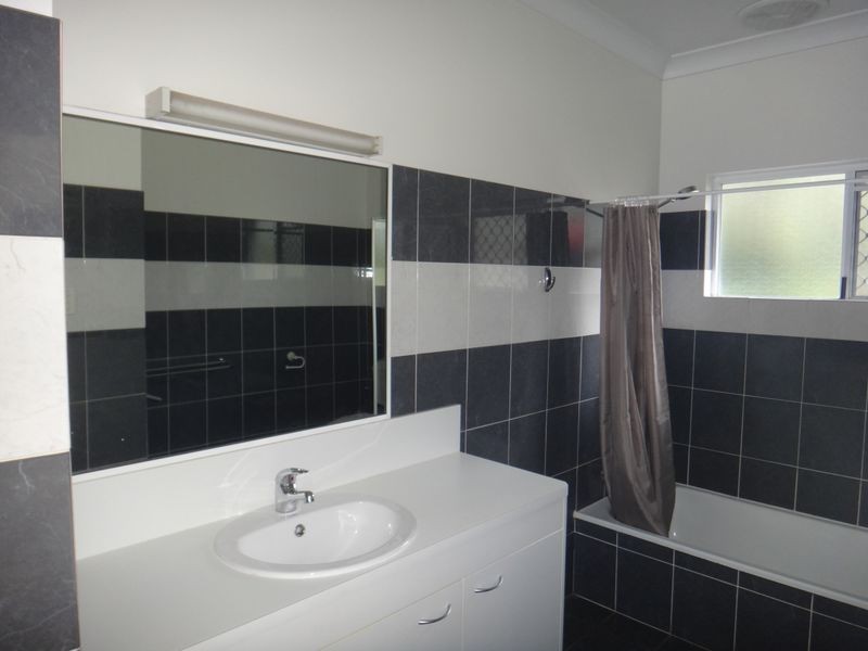 23 Cyperus Street, Redlynch QLD 4870