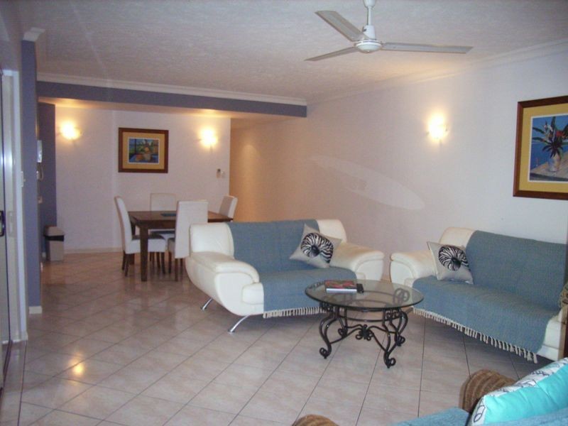 1510/2-8 Greenslopes Street, Cairns North QLD 4870