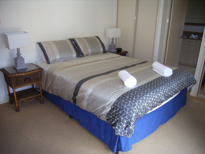 1510/2-8 Greenslopes Street, Cairns North QLD 4870