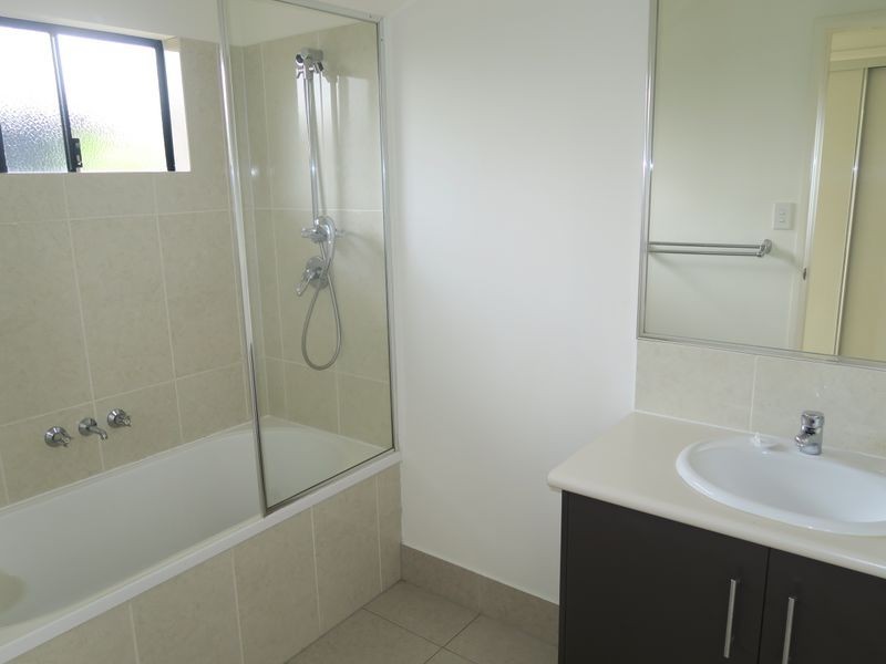 17 Derrick Street, Redlynch QLD 4870