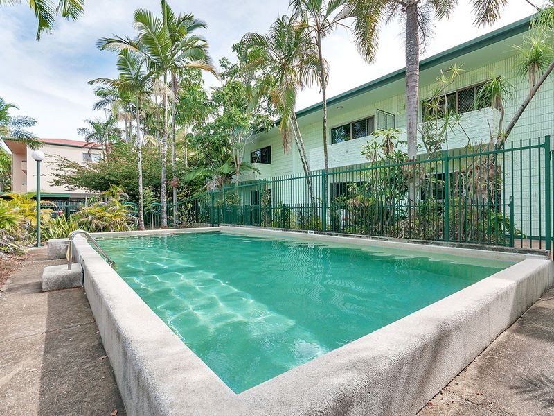2/199 Mcleod Street, Cairns North QLD 4870
