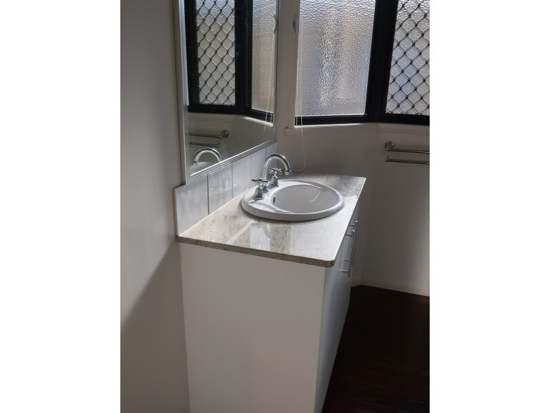 2/7 Tenni Street, Redlynch QLD 4870