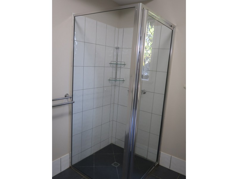 2/7 Tenni Street, Redlynch QLD 4870