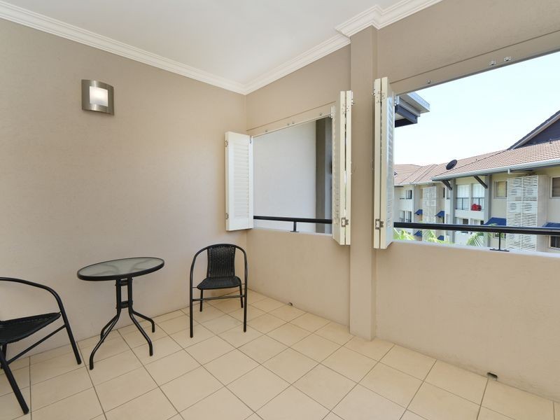 126/22 Ward Street, Mooroobool QLD 4870