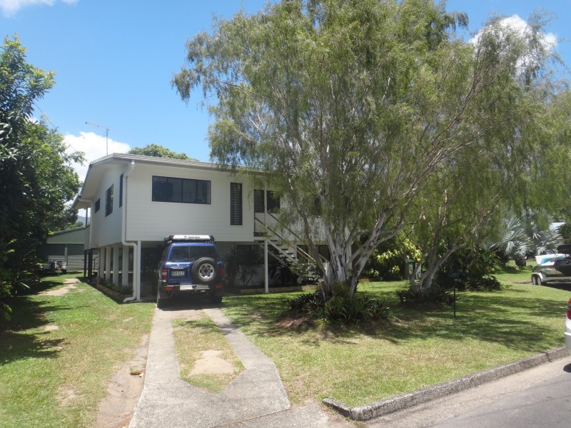 4 Compass Close, Edge Hill QLD 4870