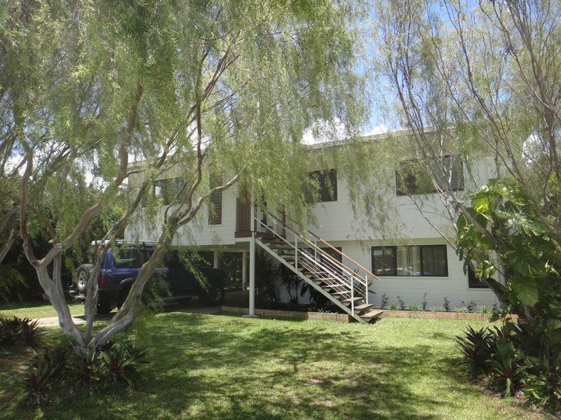 4 Compass Close, Edge Hill QLD 4870