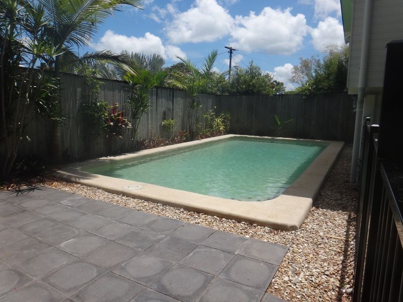 4 Compass Close, Edge Hill QLD 4870