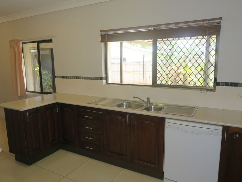 11 Lavender Street, Mooroobool QLD 4870