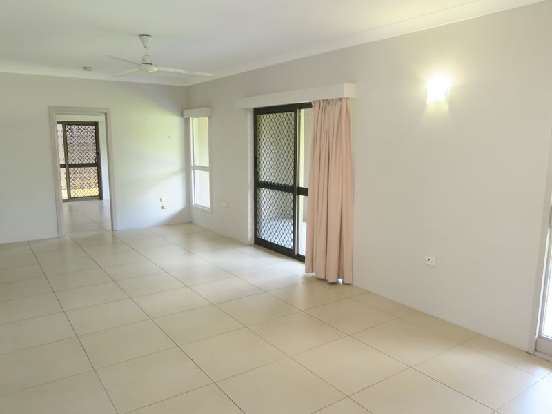 11 Lavender Street, Mooroobool QLD 4870
