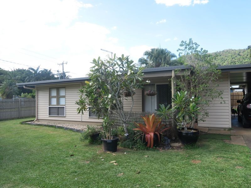 238 Woodward Street, Whitfield QLD 4870