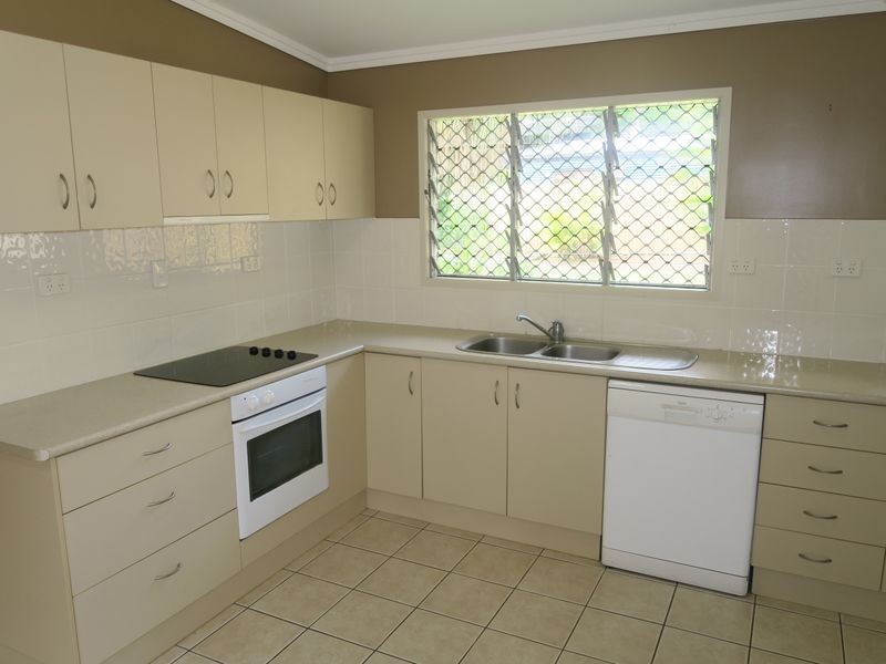 238 Woodward Street, Whitfield QLD 4870